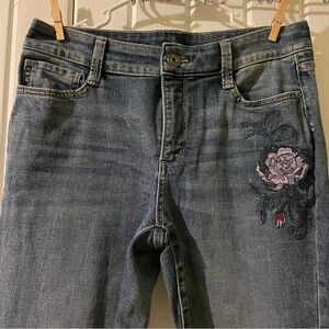 St. John’s Bay embroidered jeans size 8 like new